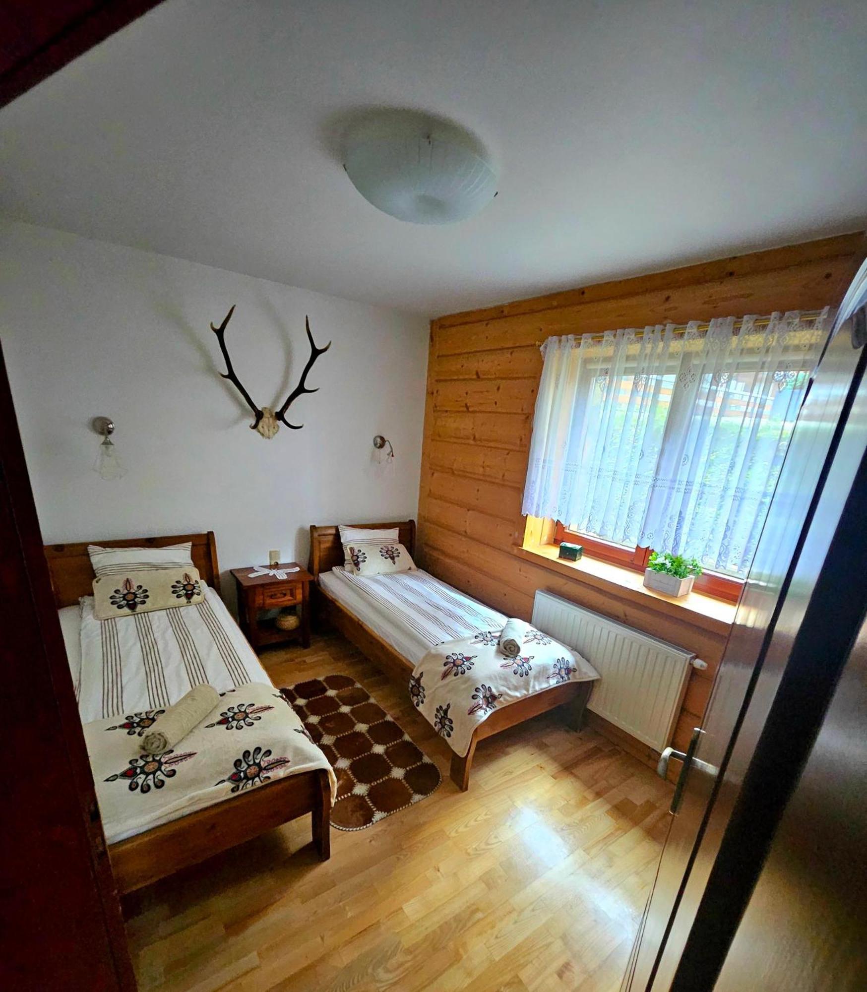 Apartament Z Widokiem Na Gory - Split Ac, Private Terrace, Private Parking コシチェリスコ エクステリア 写真